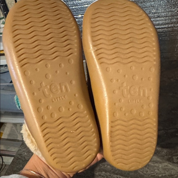 Ten Little Furry High Top. Size 10 - Picture 5 of 5